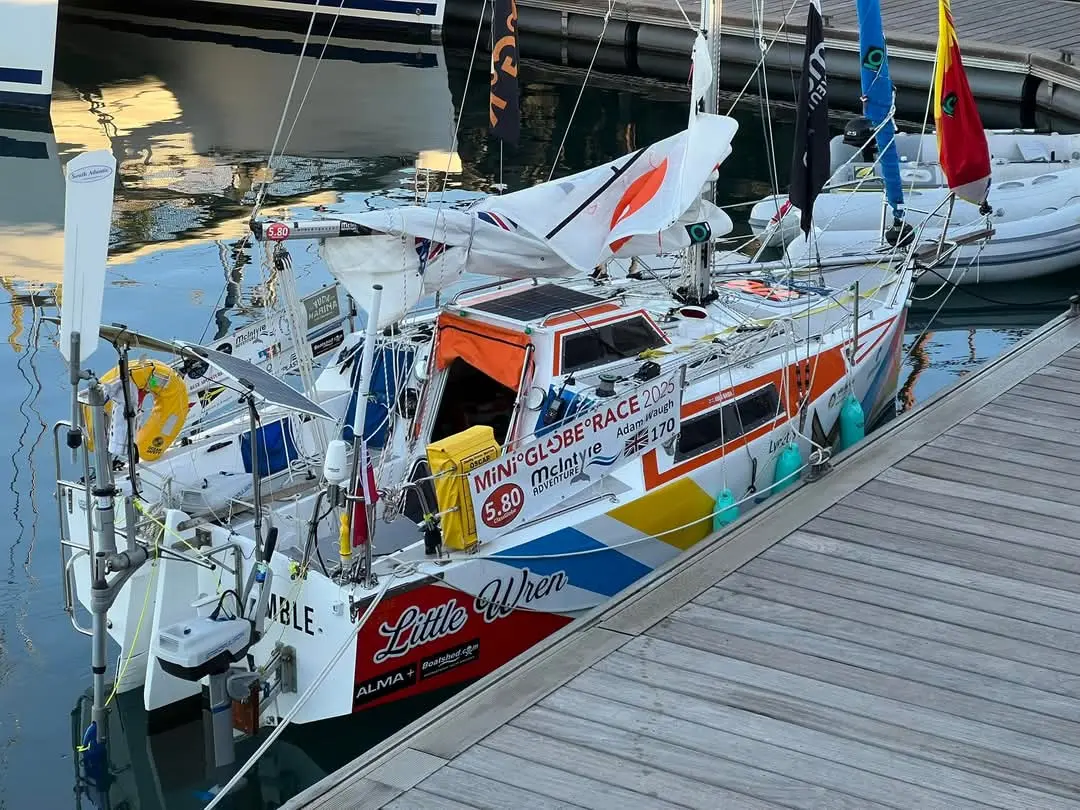 Uncluttered deck layout thanks to the compact size of the S 301 model