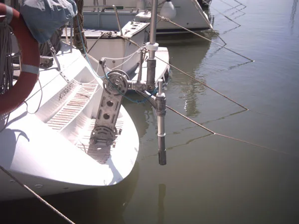 Over-the-shoulder view of the vane catching the apparent wind