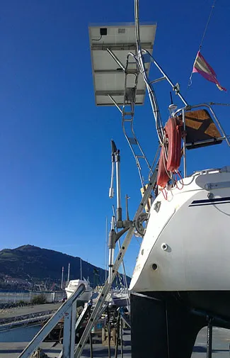 Delrin bearings ensuring smooth rotation of the windvane shaft